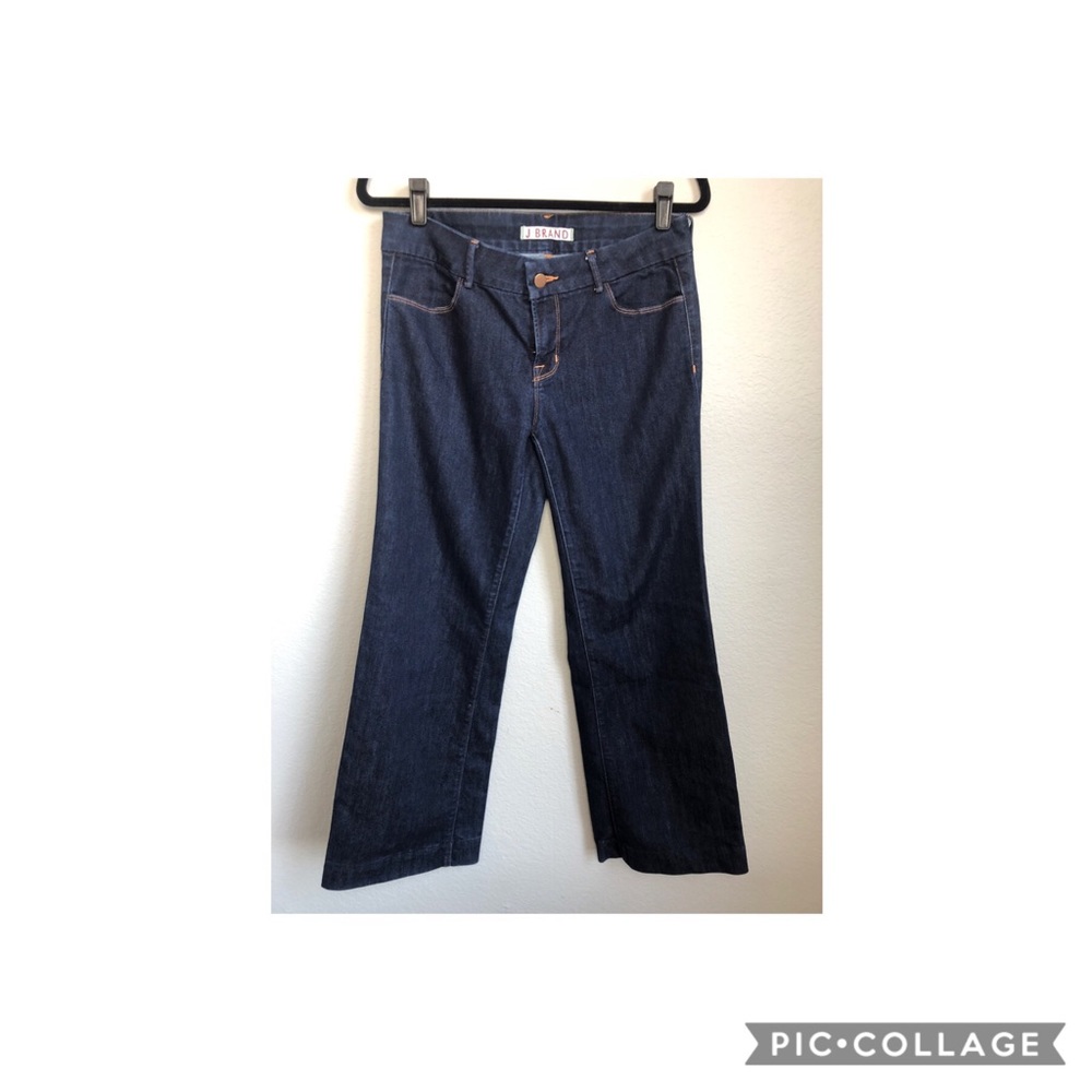 Ladies J Brand Dark Denim Flared Jeans Size 29